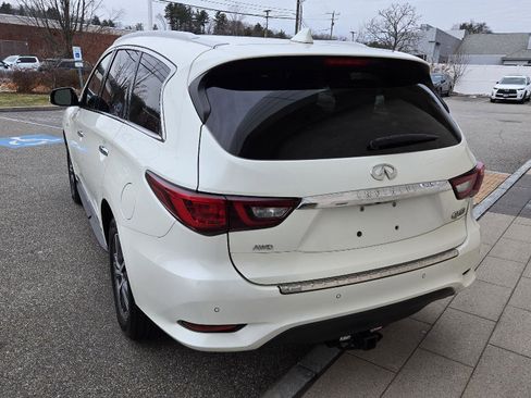 Used 2019 INFINITI QX60 Luxe w/ Essential Package image 11