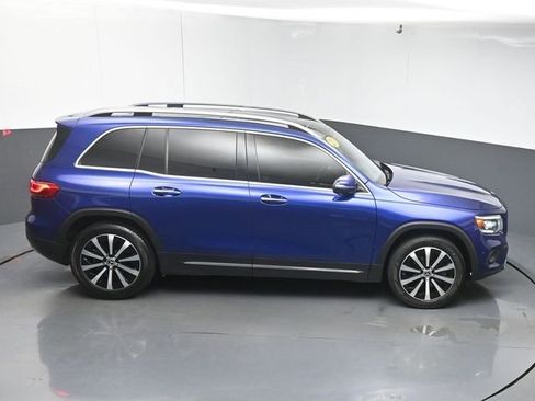 Used 2021 Mercedes-Benz GLB 250 w/ Premium Package image 51