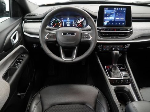 Certified 2025 Jeep Compass Latitude w/ Convenience Group image 21