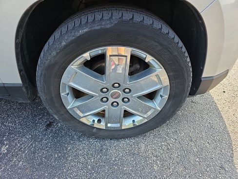 Used 2017 GMC Acadia Limited SLT AWD/4WD image 9