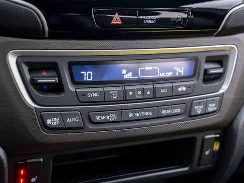 Certified 2022 Honda Pilot TrailSport image 26