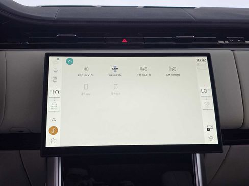 Used 2026 Land Rover Range Rover SE image 27