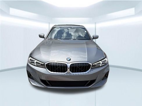 Used 2025 BMW 330i Sedan RWD image 2