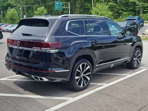 Certified 2024 Volkswagen Atlas SEL Premium R-Line AWD/4WD image 3