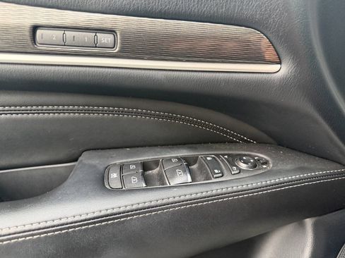Used 2019 INFINITI QX60 Luxe w/ Essential Package AWD/4WD image 35