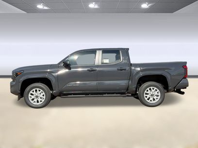 New 2025 Toyota Tacoma SR5