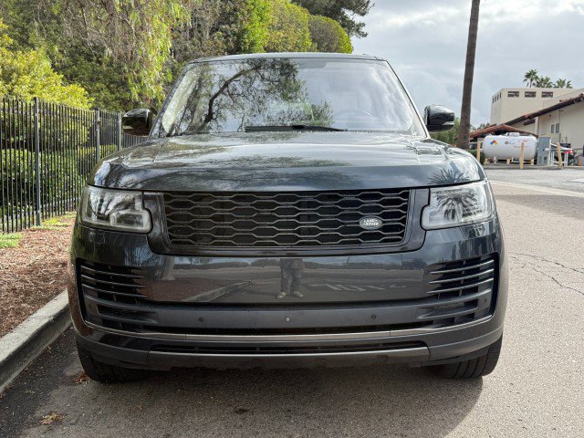 Used 2018 Land Rover Range Rover Supercharged AWD/4WD image 10