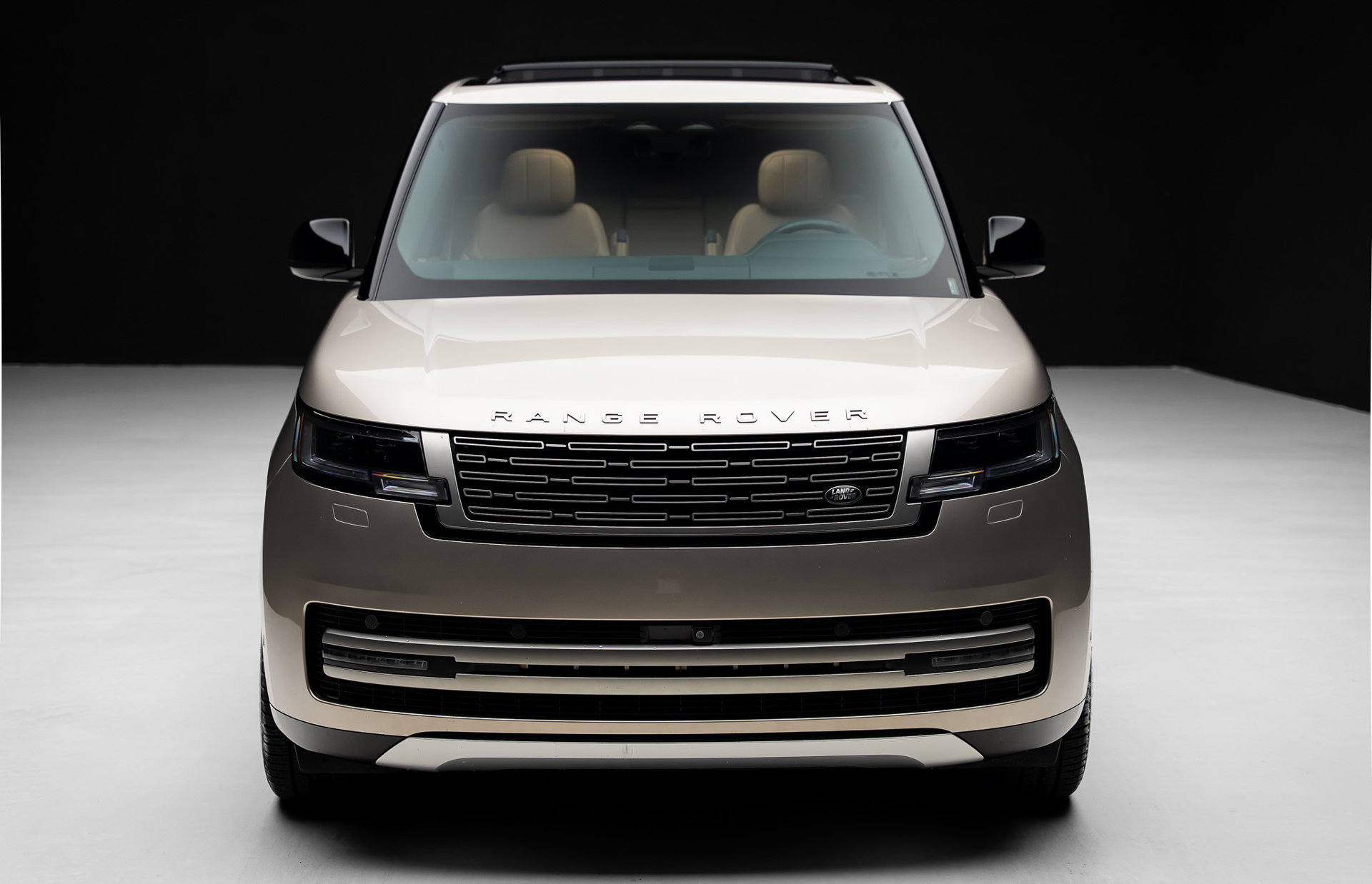 Used 2024 Land Rover Range Rover SE AWD/4WD image 6