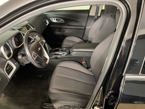 Used 2017 Chevrolet Equinox LT w/ Convenience Package image 27