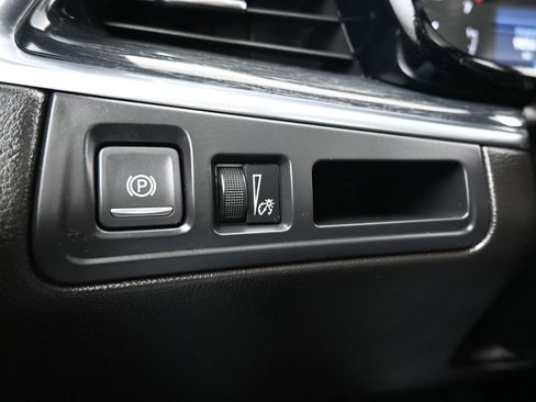 Used 2024 Cadillac XT5 Premium Luxury image 26