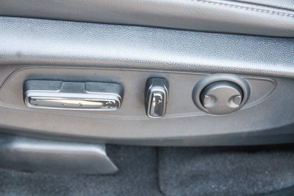 Used 2023 Honda CR-V EX-L image 21