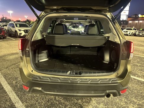 Certified 2023 Subaru Forester Limited image 30