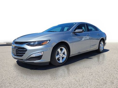 Used 2023 Chevrolet Malibu LS w/ LPO, Floor Liner Package FWD image 2