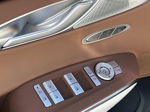 New 2026 Genesis GV70 2.5T Advanced image 17