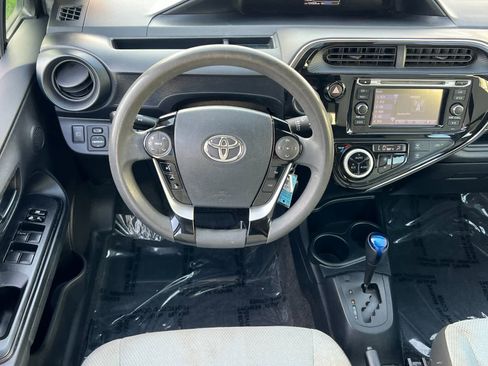 Used 2018 Toyota Prius C One image 15