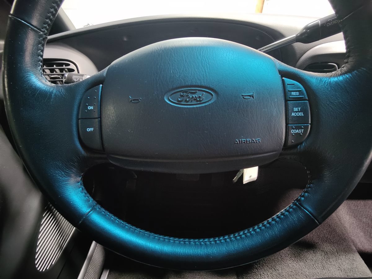 Used 2000 Ford F150 Harley-Davidson RWD image 28