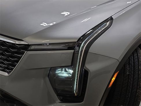 Certified 2025 Cadillac XT4 Premium Luxury image 26