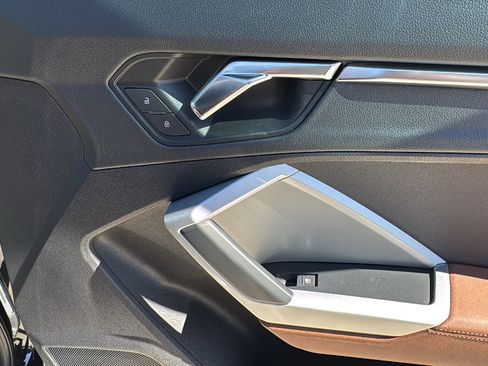 Used 2022 Audi Q3 2.0T Premium image 31