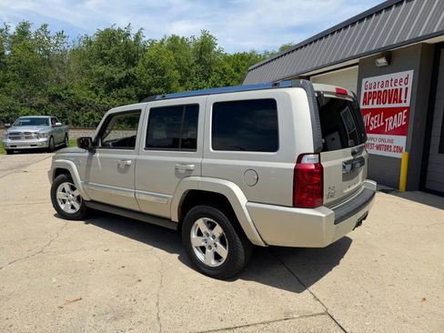 Used 2007 Jeep Commander Limited w/ Trailer Tow Group IV AWD/4WD image 3