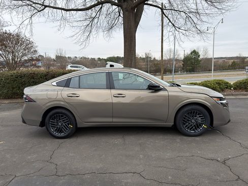 New 2026 Nissan Sentra SV w/ Floor Mat Package image 8