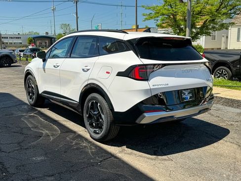 Certified 2026 Kia Sportage SX FWD image 8