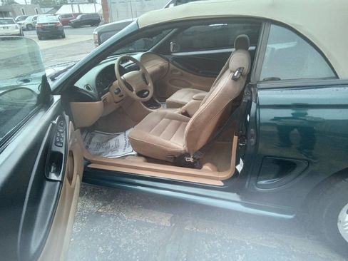 Used 1995 Ford Mustang Convertible RWD image 7