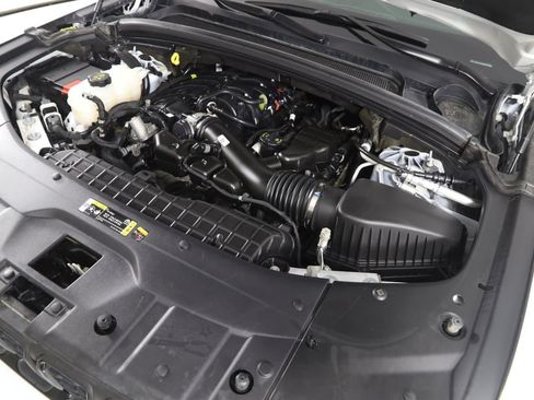 Used 2024 Jeep Grand Cherokee Altitude AWD/4WD image 17