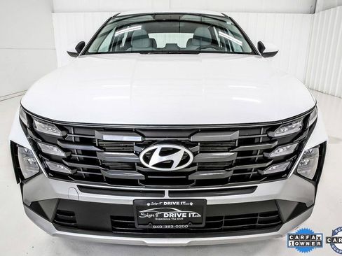 Used 2025 Hyundai Tucson SE image 9