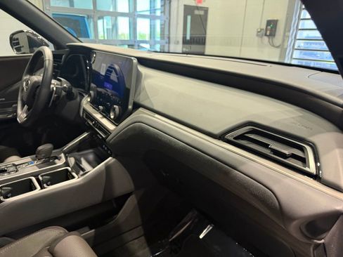 Used 2025 Lexus TX 550h AWD Plug-In Hybrid w/ Technology Package image 38