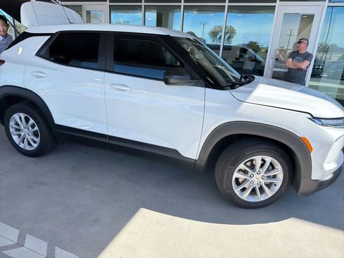 Used 2024 Chevrolet TrailBlazer LS w/ LS Confidence Package image 4