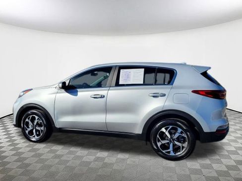 Used 2022 Kia Sportage LX image 5