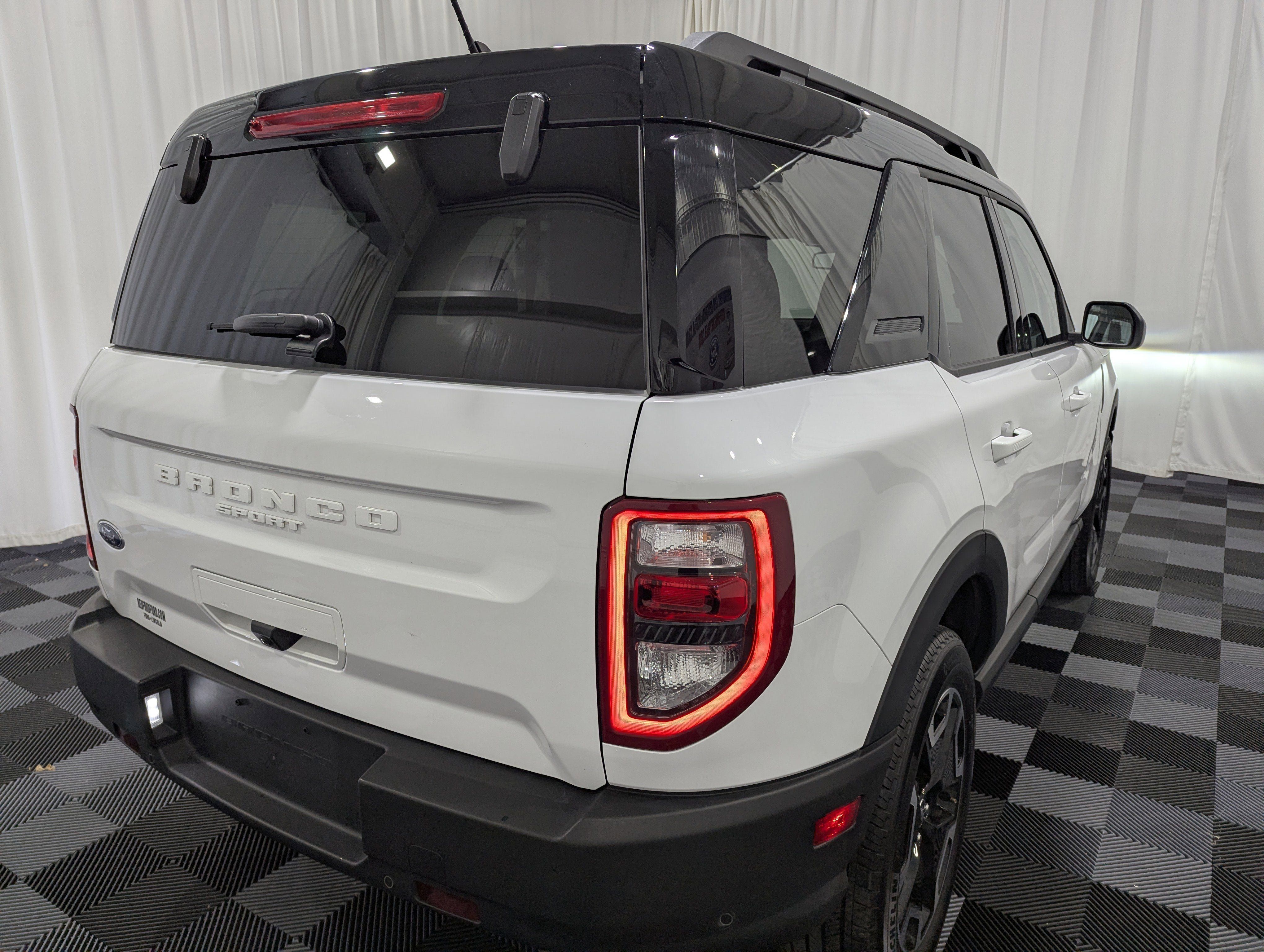 Used 2024 Ford Bronco Sport Outer Banks AWD/4WD image 7
