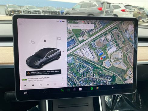 Used 2018 Tesla Model 3 image 24