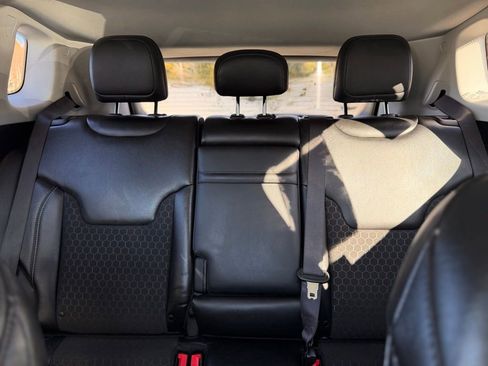 Used 2019 Jeep Compass Latitude w/ Popular Equipment Group image 24