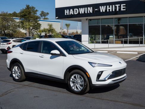 New 2026 Buick Envista Preferred image 1