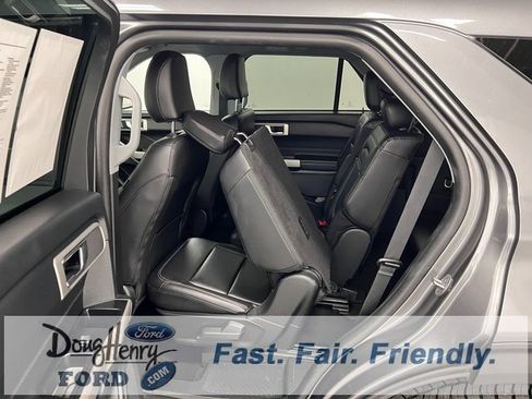 Used 2023 Ford Explorer XLT w/ Equipment Group 202A image 31
