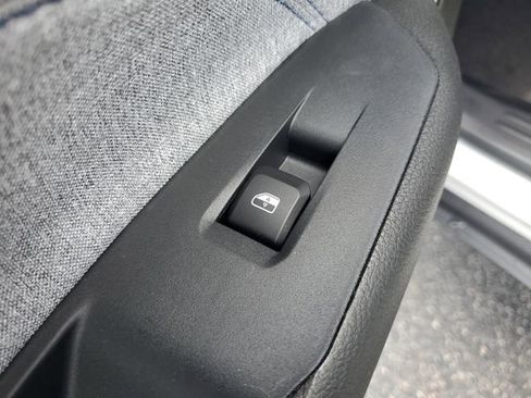 New 2025 Jeep Compass Sport image 15