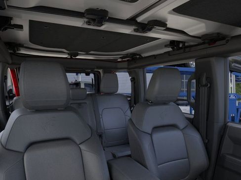 New 2026 Ford Bronco Badlands w/ Sasquatch Package image 13