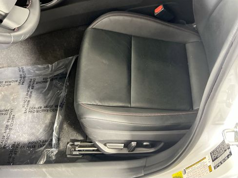 Used 2024 Toyota Prius Prime Premium image 18