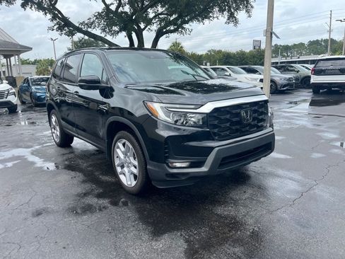 Used 2025 Honda Passport EX-L image 8