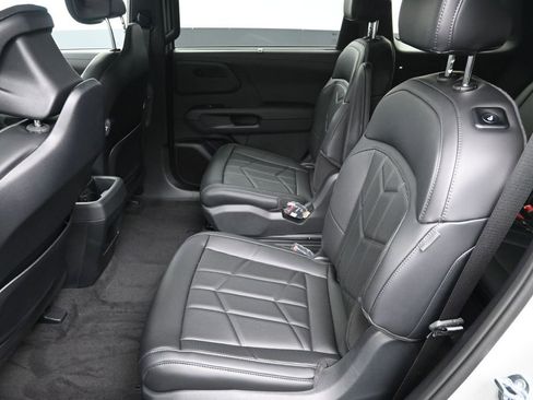 New 2027 Kia Telluride SX X-Pro AWD/4WD image 32