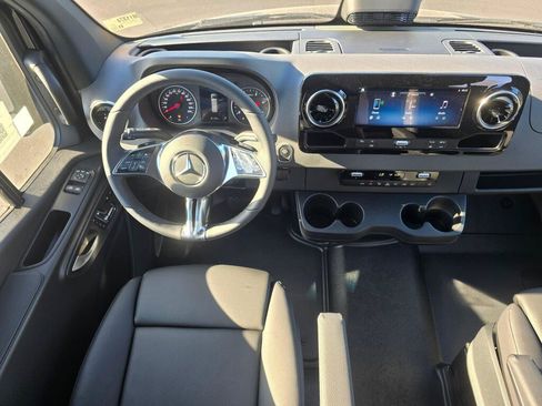 New 2026 Mercedes-Benz Sprinter 2500 image 23