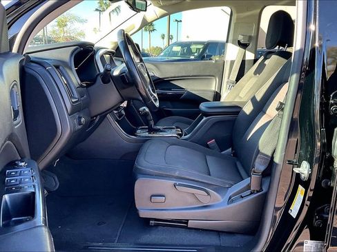 Used 2019 GMC Canyon SLE w/ SLE Convenience Package image 5