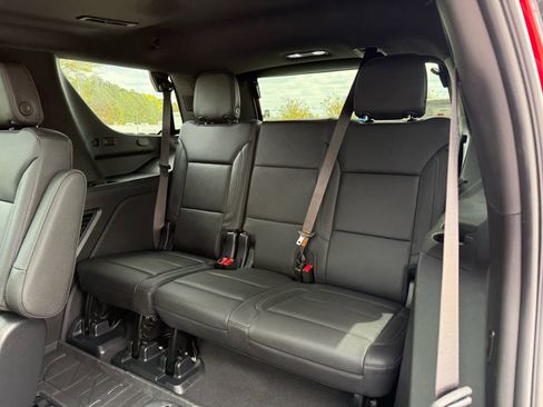 Used 2023 Chevrolet Tahoe Z71 w/ Luxury Package image 26