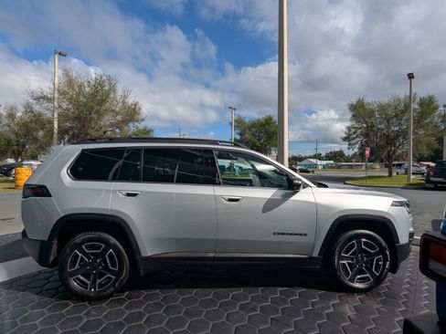 New 2026 Jeep Cherokee Limited image 2