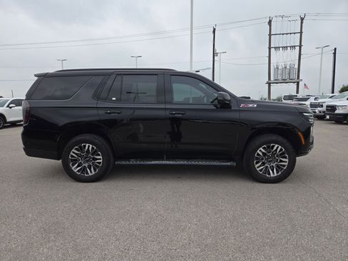 Certified 2025 Chevrolet Tahoe Z71 w/ Comfort Package AWD/4WD image 2