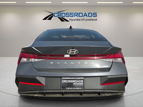 New 2025 Hyundai Elantra Blue image 4