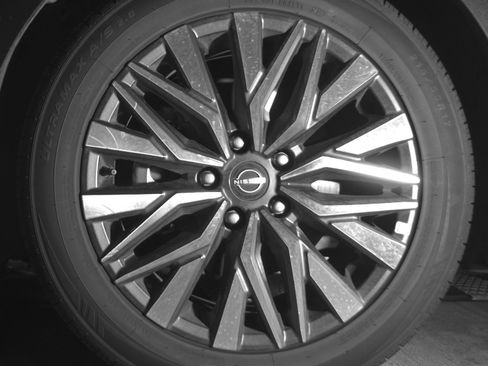 Used 2025 Nissan Altima 2.5 SV image 12