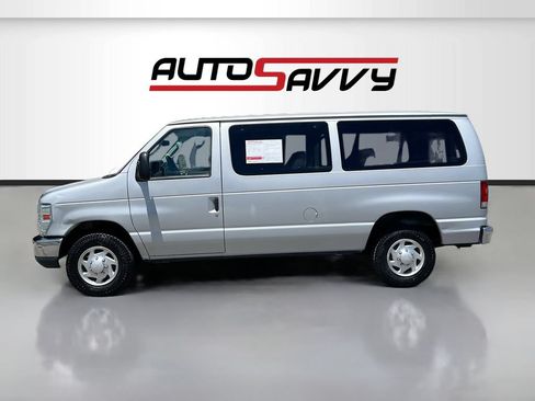 Used 2014 Ford E-350 and Econoline 350 XLT RWD image 4