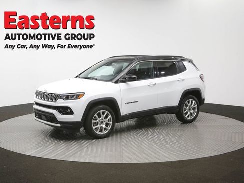 Used 2025 Jeep Compass Limited AWD/4WD image 56